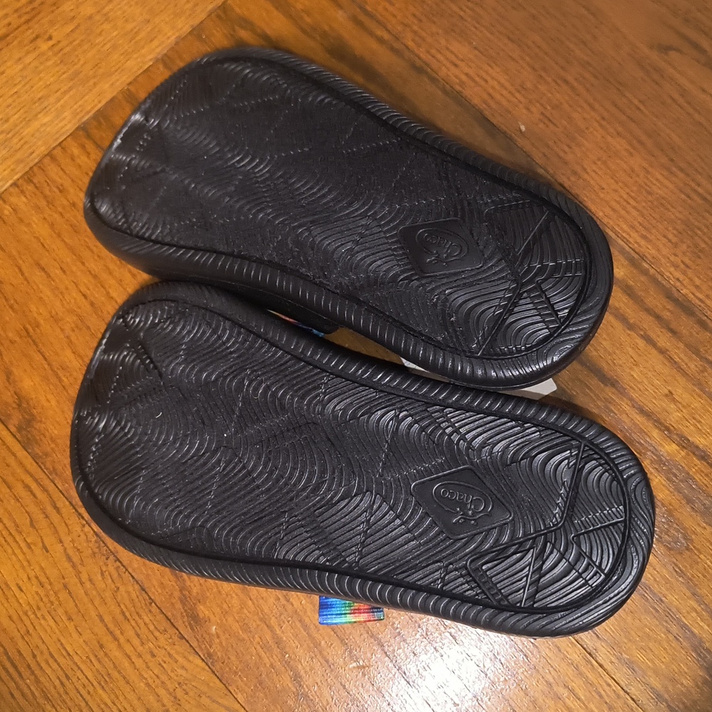 Chaco Chillos NIB - Picture 7 of 8